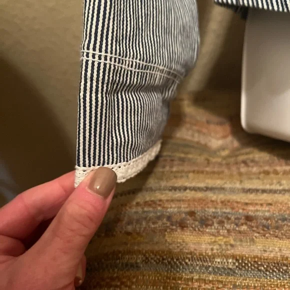 EUC Striped Soft  Denim Jacket w Lace Detail - Picture 8 of 12